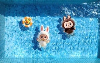 《阿甘正传》：奔跑中绽放的平凡史诗